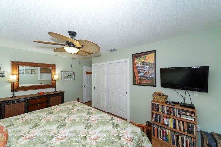 Room 17 of 30
