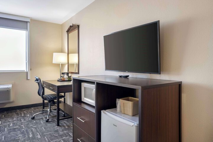 Best Western Post Inn