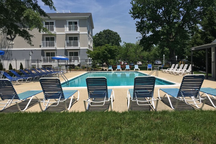 Pool 8 of 34