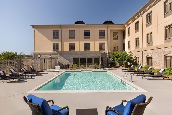Holiday Inn Express Hotel and Suites of Opelika / Auburn by IHG