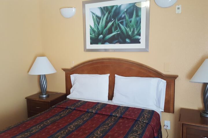 Room 32 of 52