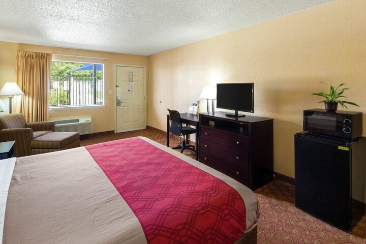 Room 31 of 36