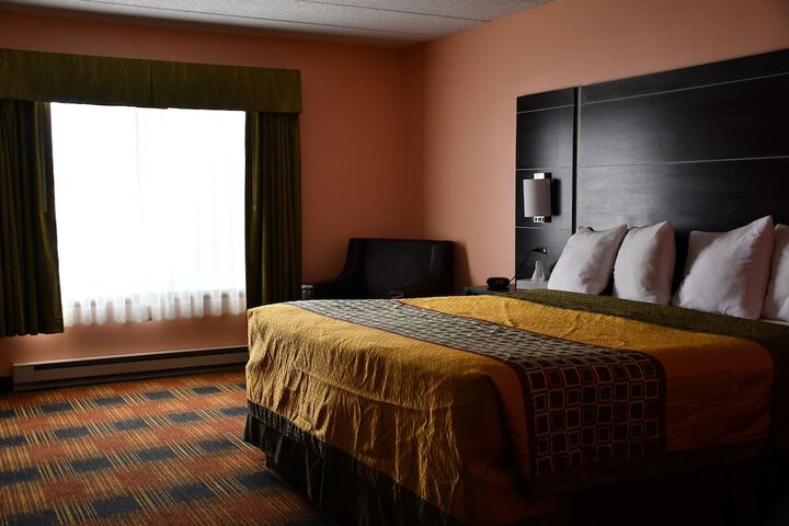 Room 11 of 39