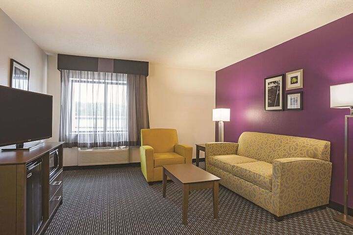 Room 16 of 36