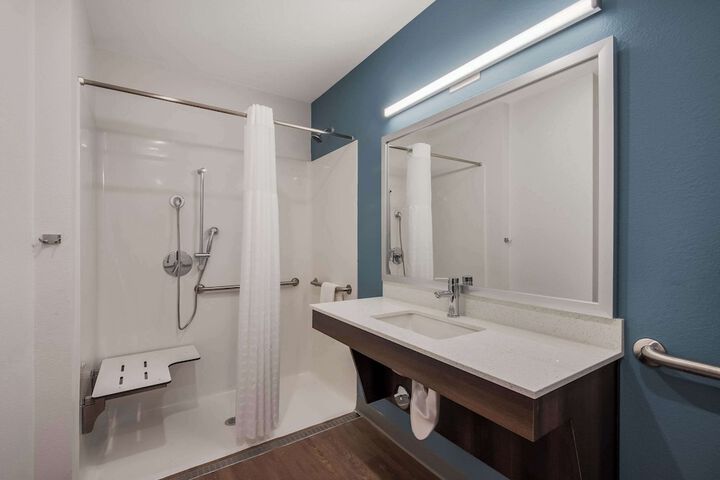 WoodSpring Suites Bellflower - Los Angeles