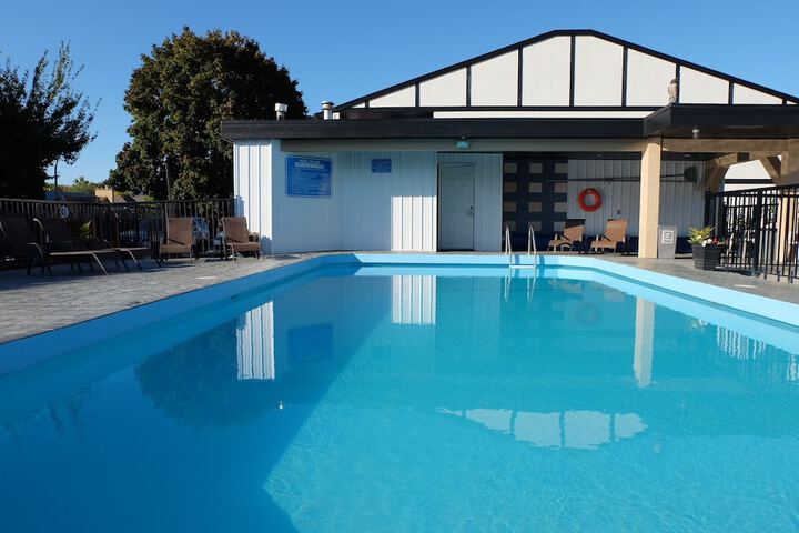 Pool 8 of 60
