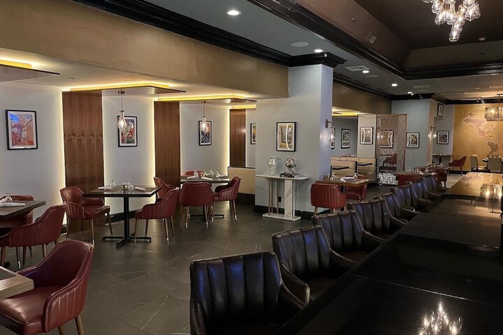 The Roslyn Tapestry Collection by Hilton