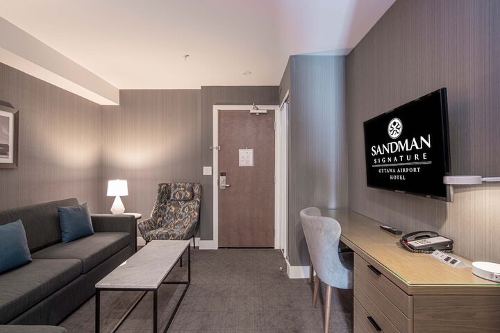 Room 34 of 61
