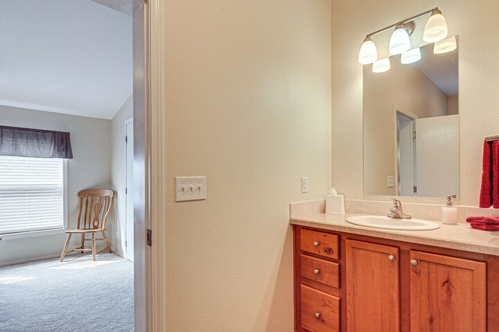 Ranch House in Boulder! Gateway to Nearby Parks!