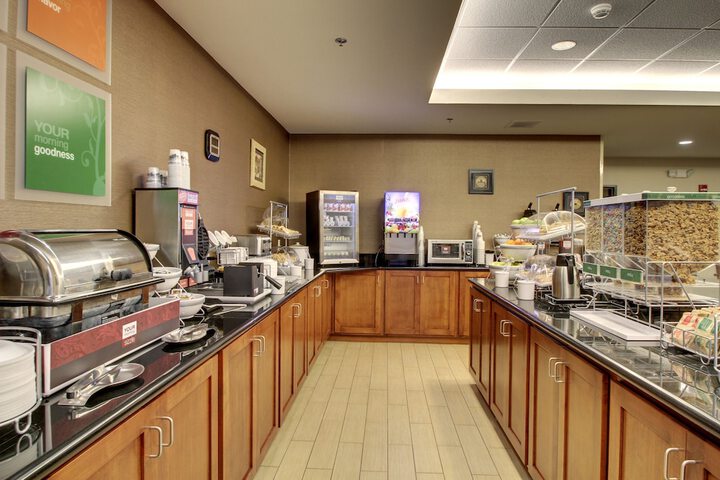 Breakfast/Coffee Service 66 of 78