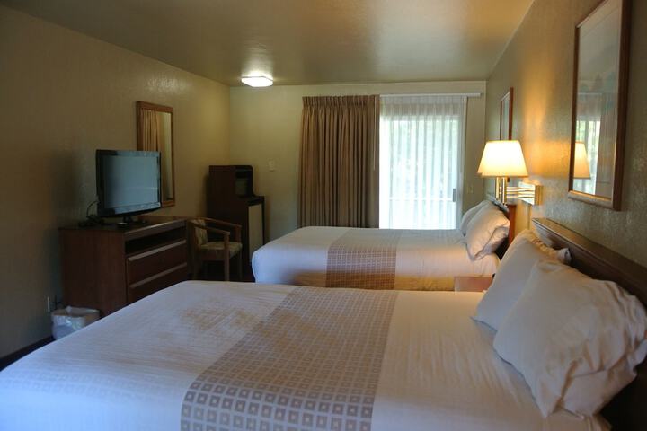 Vino Inn & Suites