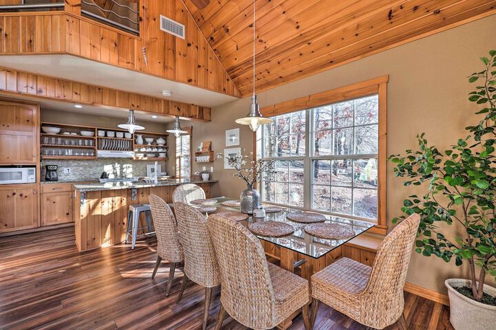 Pet-friendly Grand Lake House w / Dock & Kayaks!