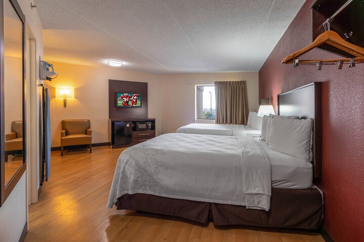 Room 12 of 34