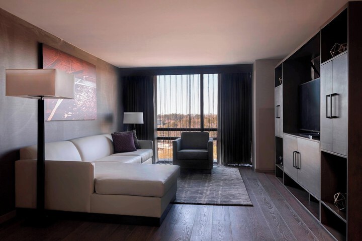 Room 18 of 73