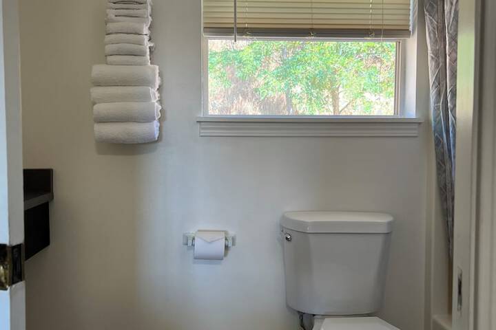 Room 80 of 143