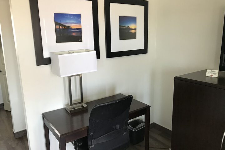 Hi View Inn & Suites
