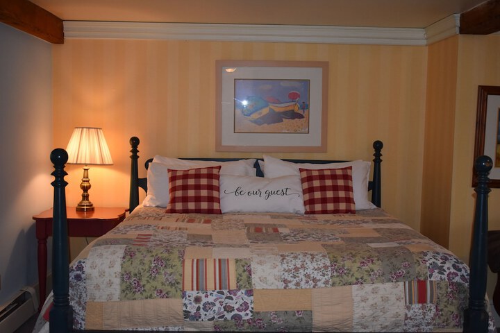 Room 48 of 73