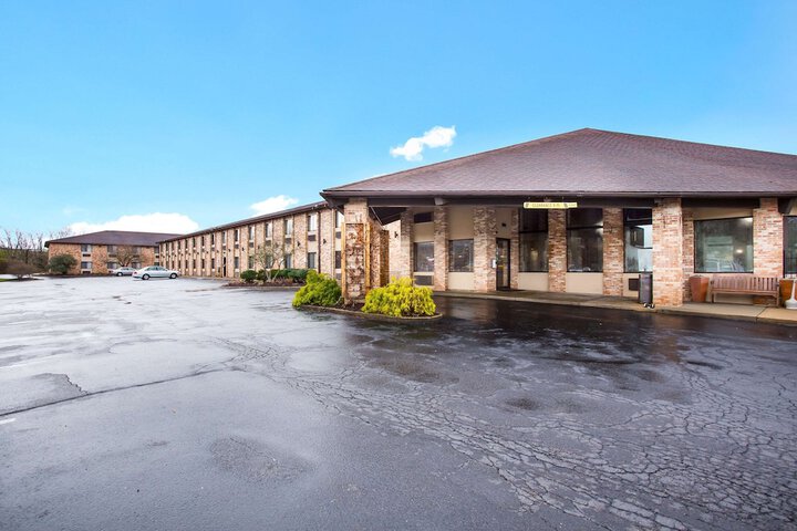 Hotel 3 of 52