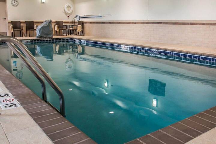 Pool 13 of 65