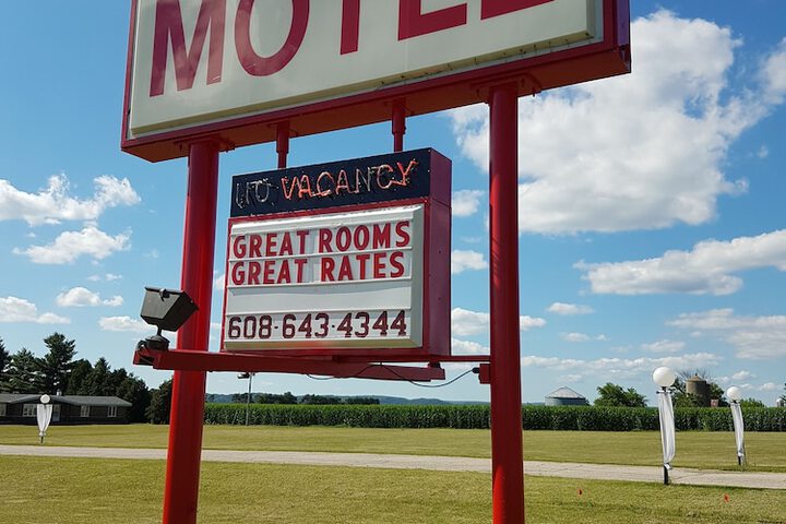 Skyview Motel