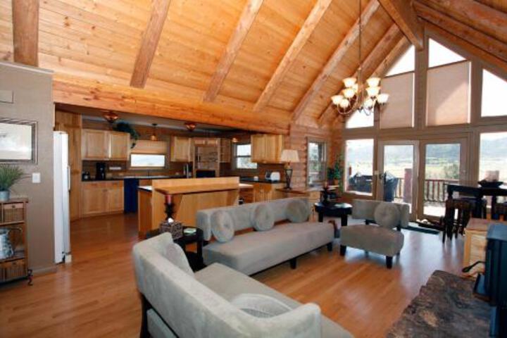 County Road House 146846