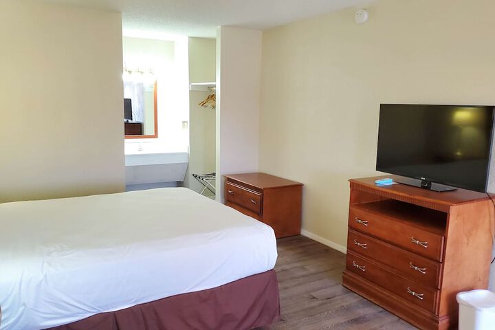 Room 21 of 26