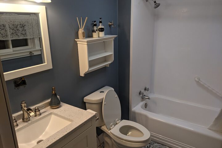 Room 6 of 38
