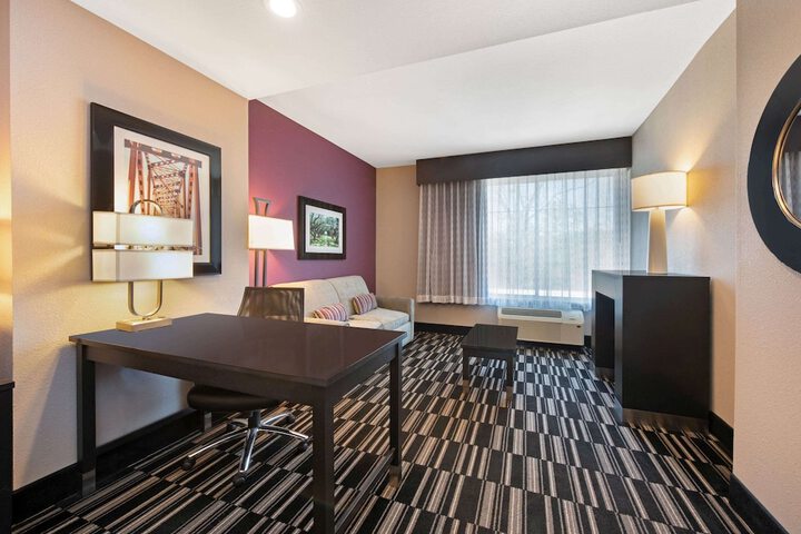 La Quinta Inn & Suites by Wyndham West Monroe
