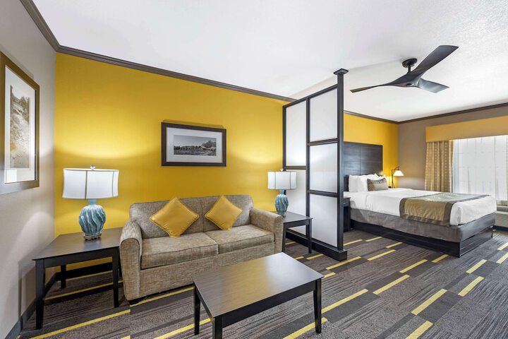 Room 19 of 36