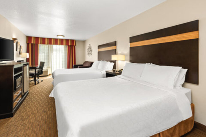 Room 85 of 245