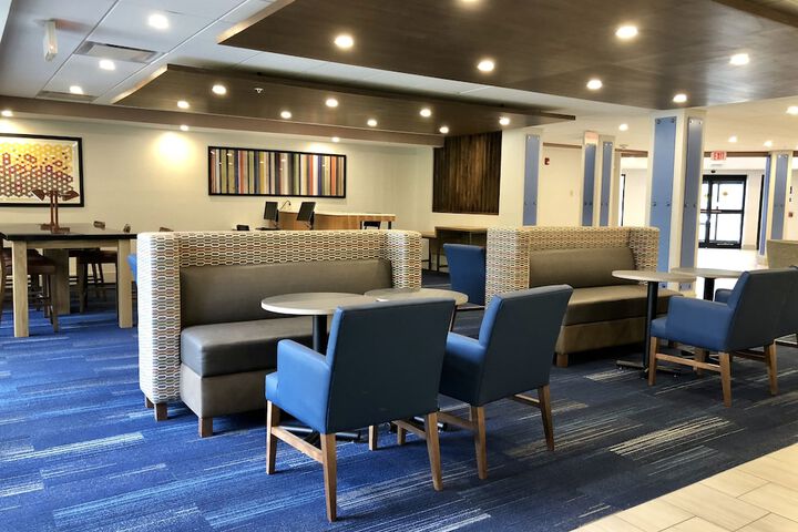 Hotel 2 of 39