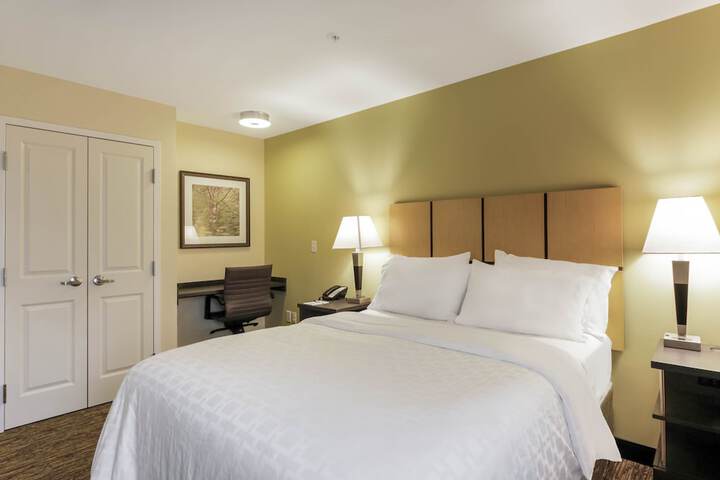 Room 21 of 36