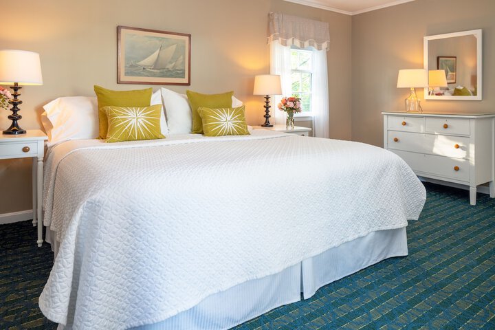 Dockside Guest Quarters & Restaurant