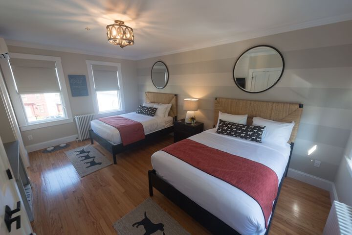 Room 33 of 59