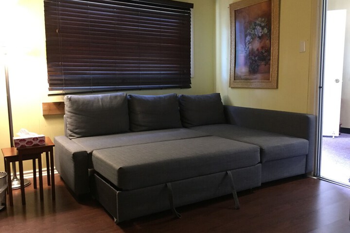 Room 13 of 65