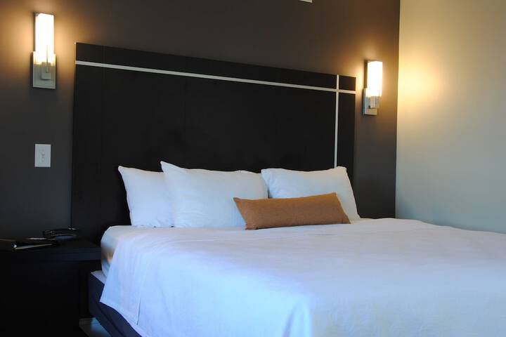 The Gin Hotel an Ascend Collection Hotel