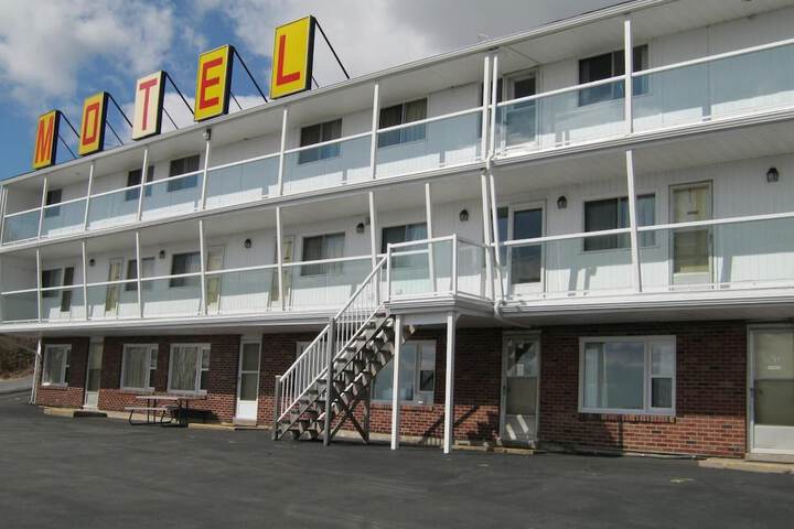 Hotel 4 of 24