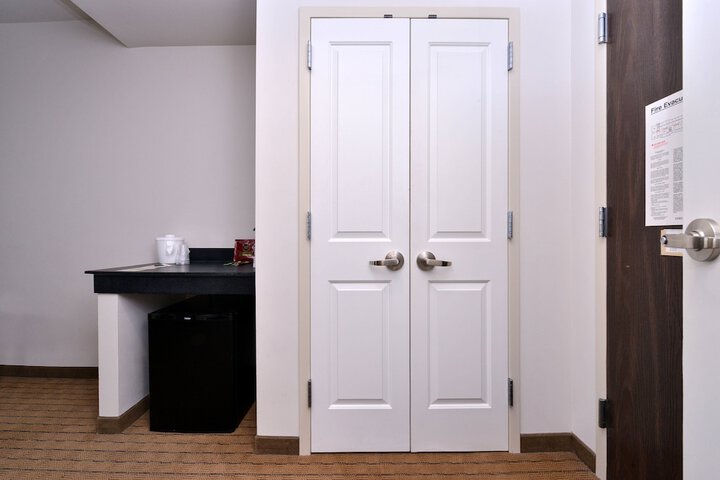 Room 34 of 75
