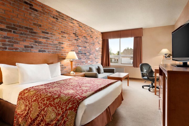 Room 12 of 20