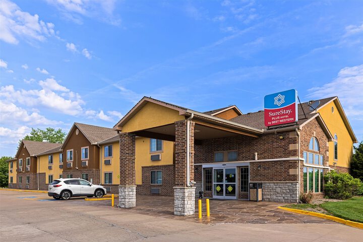 SureStay Plus Hotel by Best Western Kearney Liberty North