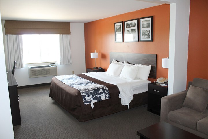 Sleep Inn & Suites North Liberty - Liberty City
