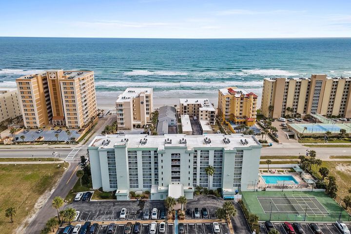 Ocean Terrace Club 706