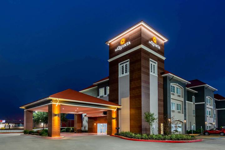 Hotel 3 of 40