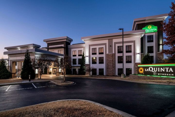 Hotel 4 of 53