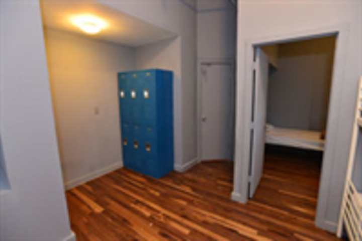EXPLORE HOTEL & HOSTEL