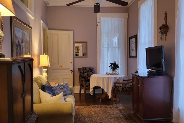 Room 10 of 45
