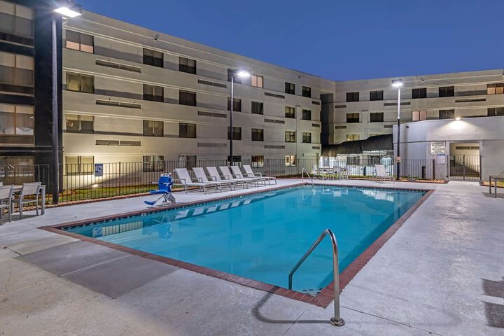 Pool 7 of 54