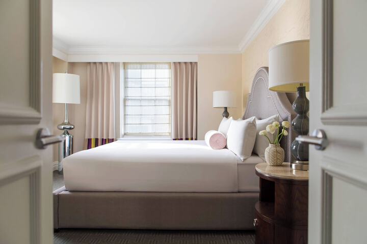 Room 40 of 91