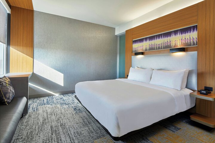 Aloft by Marriott Dulles Airport North