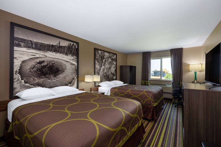 Super 8 by Wyndham Belgrade / Bozeman Airport
